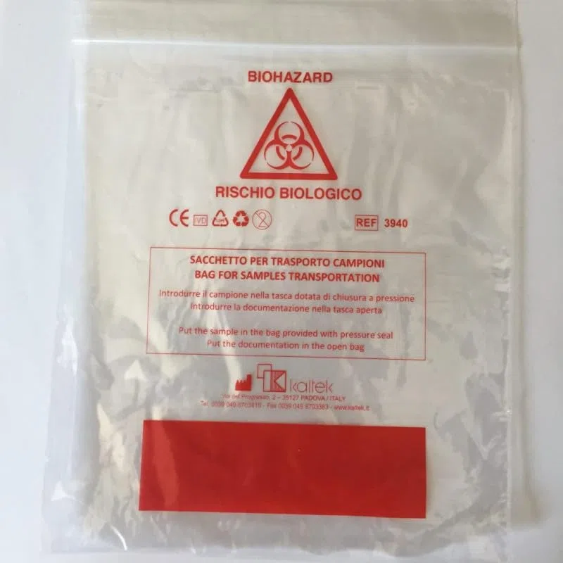 Sacchetti trasporto campioni in polietilene in 2 parti, la 1 con chiusura a zip-lock minicerniera, con simbolo e dicitura BIOHAZARD. Dim sacchetto 155x175mm tasca aperta 155x235mm conf da 50 pezzi.