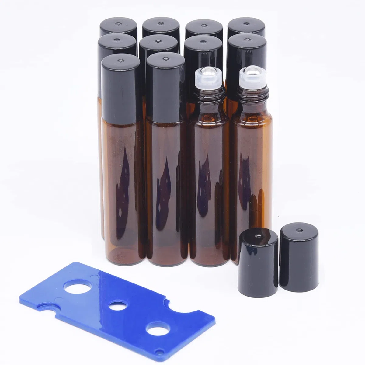 10 ml Roll On Vuoto per Oli Essenziali, 12Pcs bottiglie di vetro ambrato con sfere in acciaio inox, 1 apribottiglie, 1 imbuto, 1 pipette, perfettePer Oli Essenziali, Profumi, Liquidi