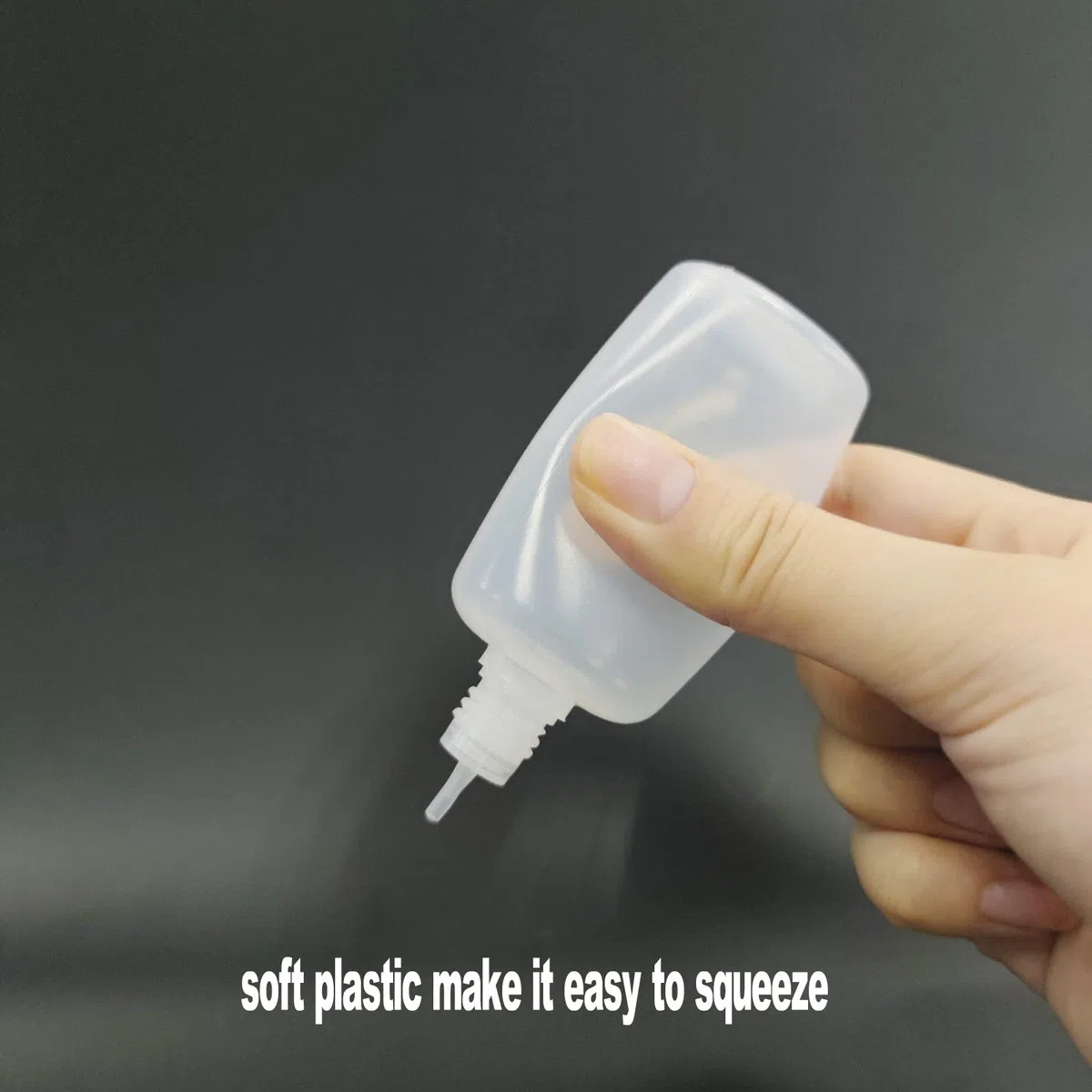 XIAONAN Confezione da 20 bottiglie vuote in plastica LDPE da 30 ml (bottiglie + tappi di colore misto + punte + imbuto + etichetta)